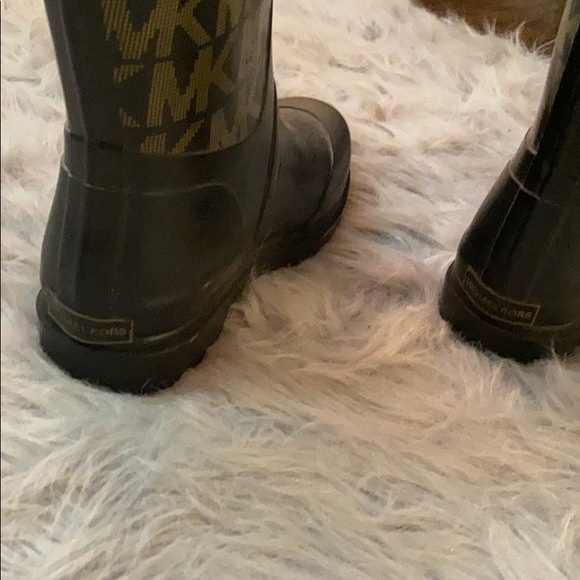 Authentic Michael Kors Rain Boots - Picture 4 of 4